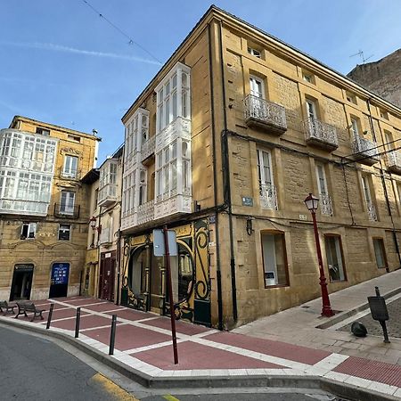Buhardilla Centrica Para Parejas Haro Buitenkant foto